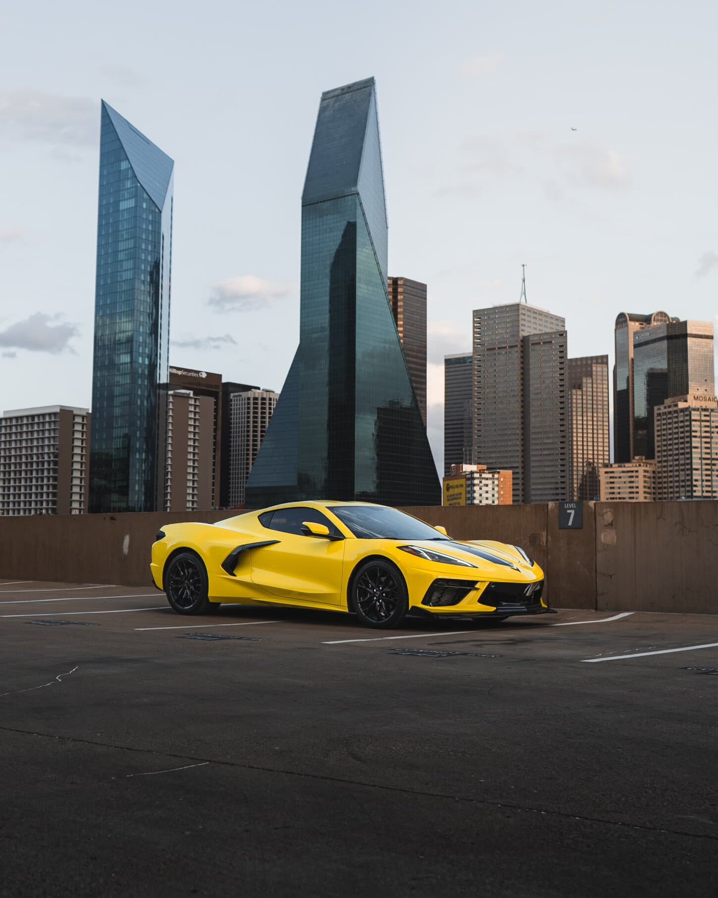 Chevrolet C8 Corvette (Yellow)