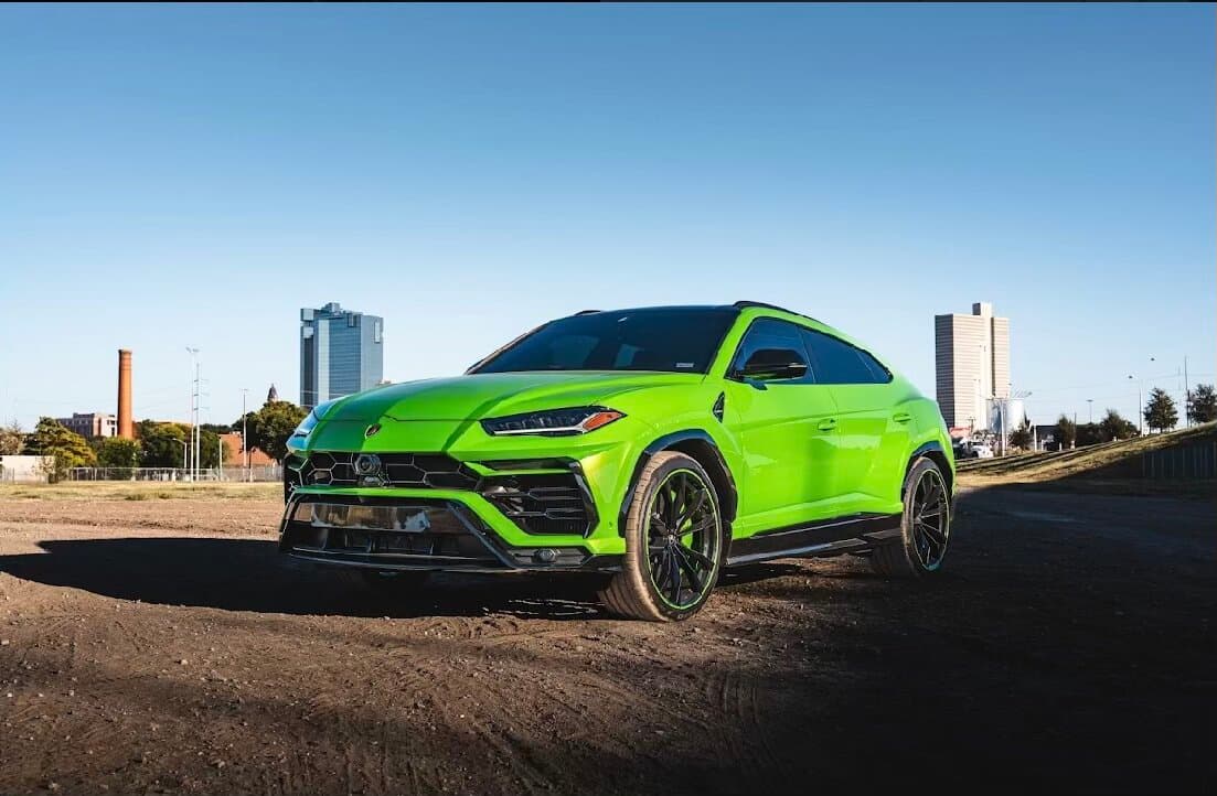 Lamborghini Urus (Green)